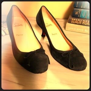 Christian Louboutin Pumps.